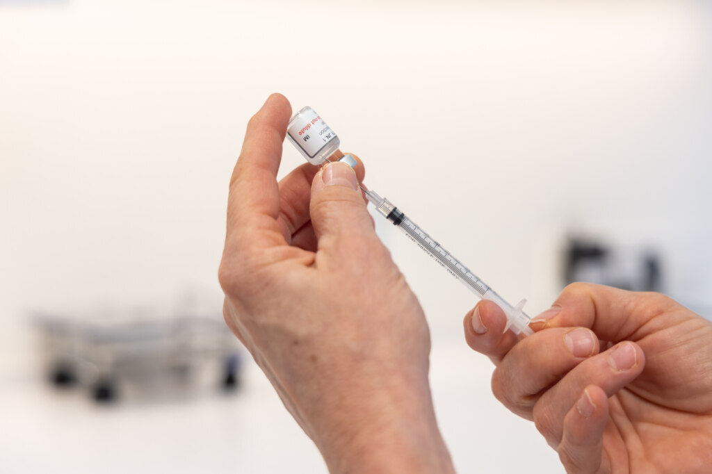 Vaccinatie-optrekken-vial